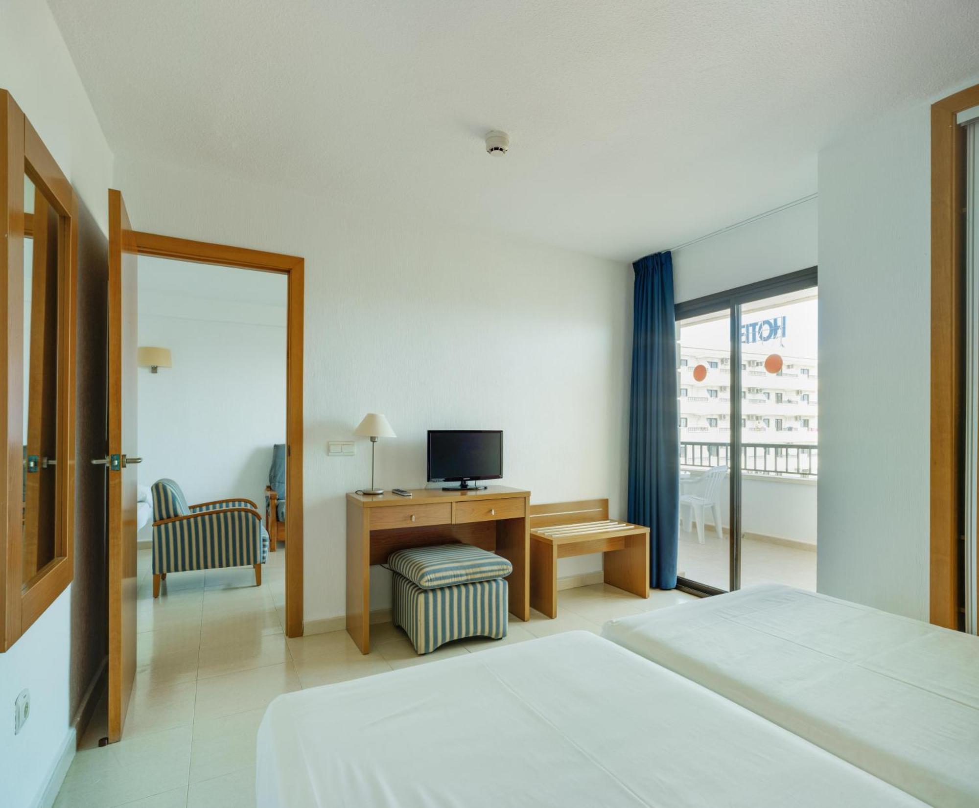 Twin Room with Sea View