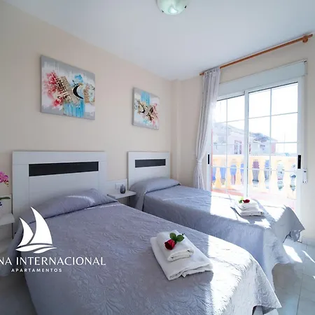 Apartamentos Marina Internacional-2